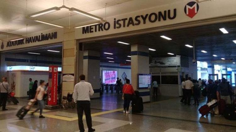 Atatürk Havalimanındaki metro vagonunda dehşet