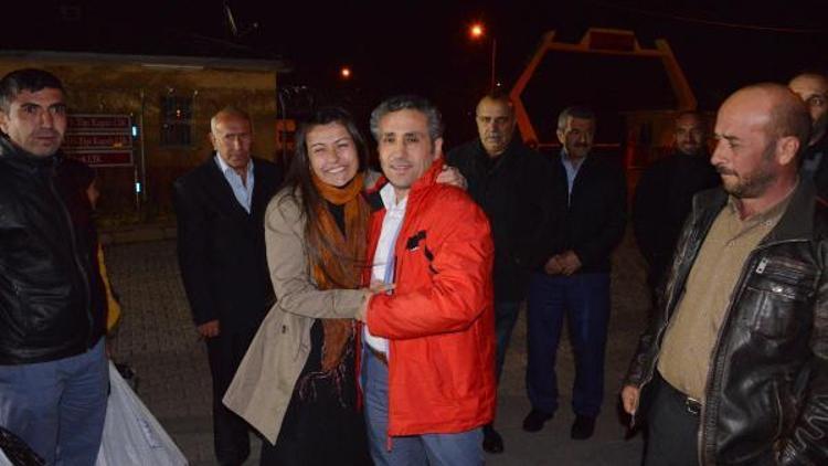 Eşi için Cumhurbaşkanı Erdoğan ile görüşebilmek için ağaca çıkan Kayacının mutlu günü