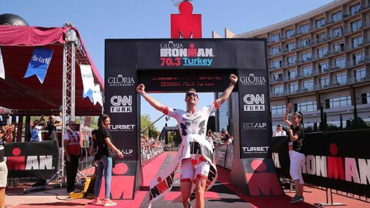 (geniş haber)Antalya, Gloria Ironman 70.3 Turkey için binlerce sporcu ve spor severe ev sahipliği yaptı