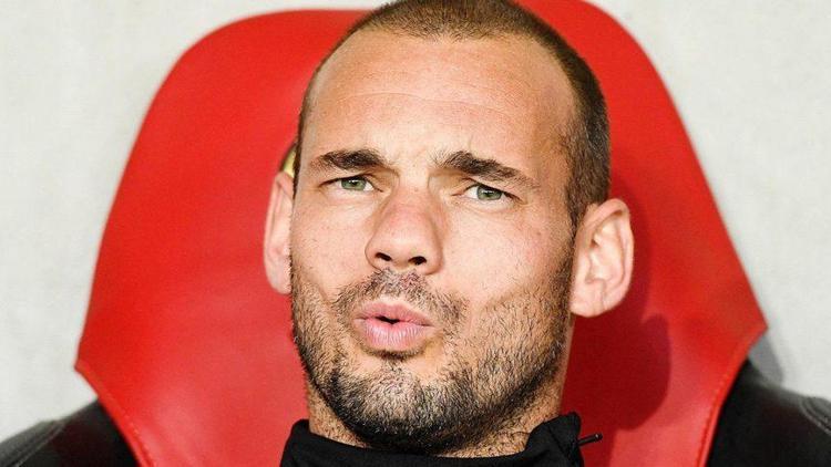 Sneijder formayı unuttu Kayıplarda...