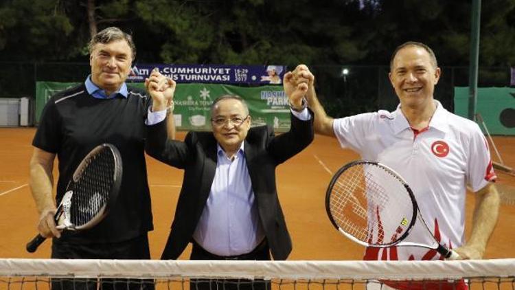 Cumhuriyet Tenis Turnuvası başladı