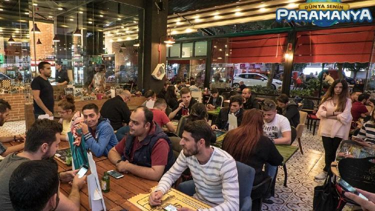 Paramanya heyecanı İzmir’de yaşandı