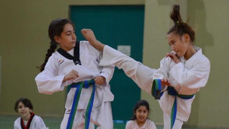Yıldırımlı çocuklara ücretsiz taekwondo dersi