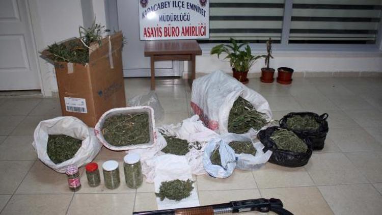 Karacabey’de 3 ayrı adrese uyuşturucu operasyonu: 3 gözaltı