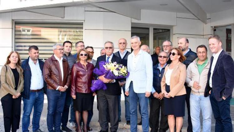 CHPli belediye meclis üyelerinden Başkan Gökhana destek