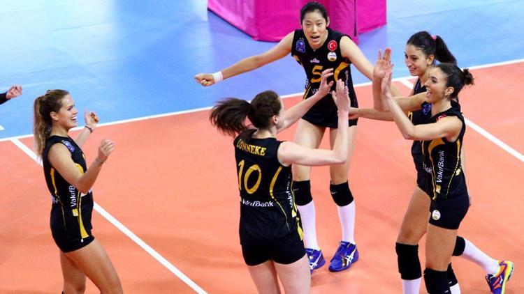 Vakıfbank lige set vermeden başladı