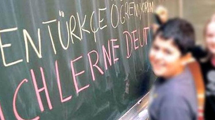 Berlin hükümeti Türkçe öğretecek