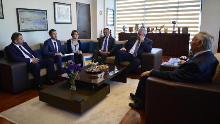 Ukrayna Büyükelçisi Sybihadan Başkan Gökhana ziyaret