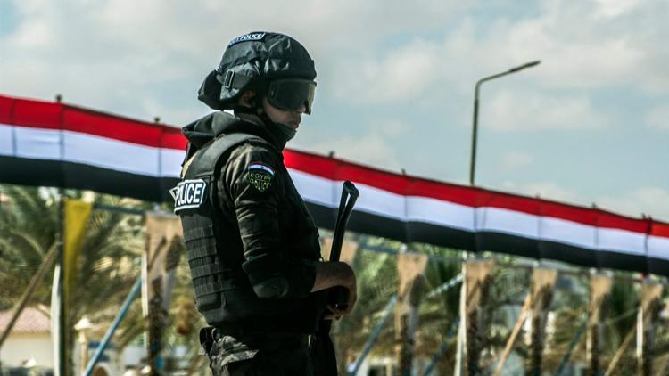 Mısırda polis konvoyuna saldırı: En az 50 ölü