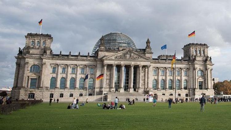 FDP ile AfD’li vekillerin büroları Bundestag’da olmayacak