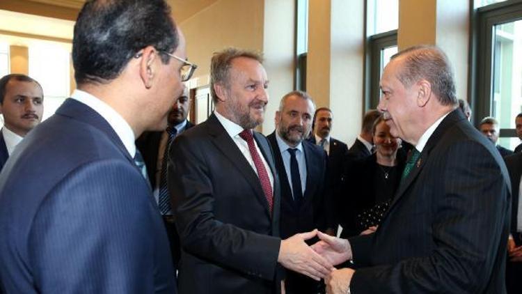Cumhurbaşkanı Erdoğan :  Avrupa Bosnada ölmüş, Suriyede gömülmüştür