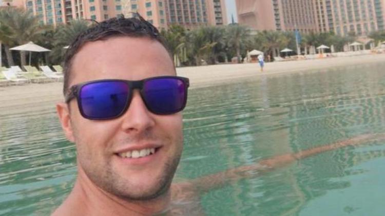Dubaide bir adamın kalçasını ellediği için hapis cezası alan İngiliz turist serbest
