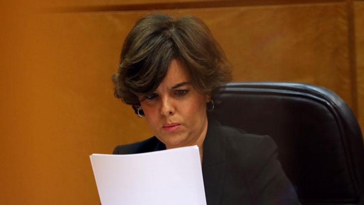 Katalonyanın yönetimi İspanya Başbakan Yardımcısına verildi