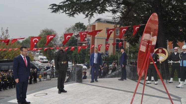 İzmitte Cumhuriyet Bayramı kutlandı