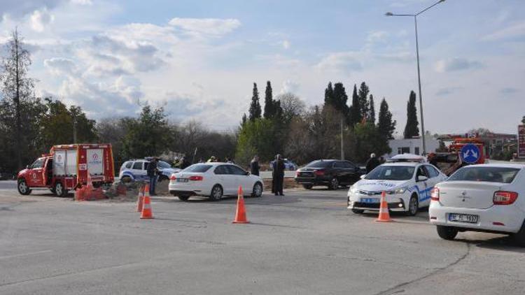 AK Partili Vekil Tinin otomobili kaza yaptı: 8 yaralı (2) - Yeniden
