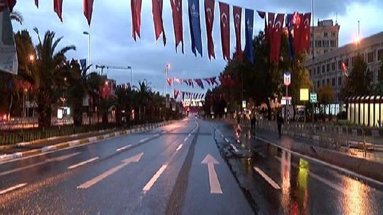 Cumhuriyet Bayramı kutlamalarının yapılacağı Vatan Caddesi trafiğe kapatıldı