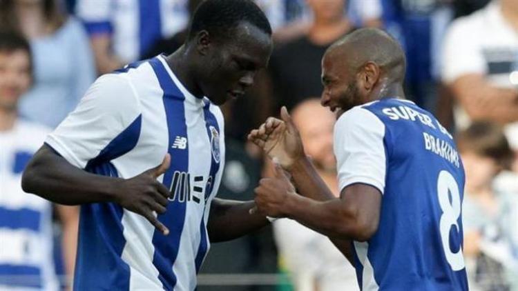 Aboubakar attıkca, Porto kazanıyor Durmuyor...
