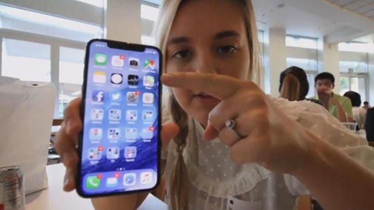 Apple mühendisi Youtuber kızı yüzünden işinden oldu