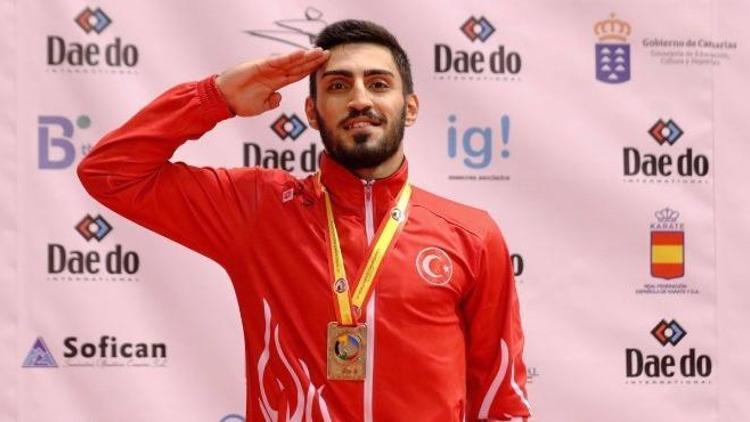 Dünya Karate Şampiyonu Türk