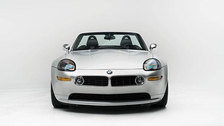 Steve Jobs’un BMW Z8’i açık artırmayla satılıyor