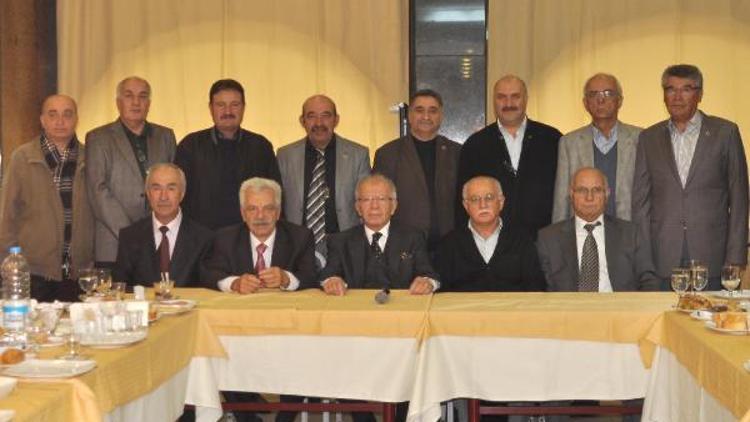 Eskişehirde MHPnin eski yöneticilerinden toplu istifa