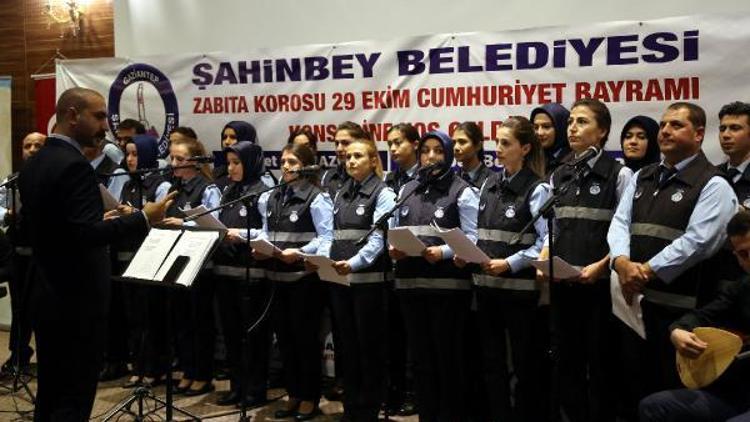 Zabıta Korosundan Cumhuriyet konseri