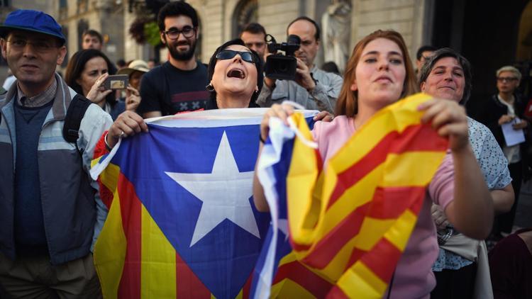 Katalan liderlere devlete başkaldırma suçlaması