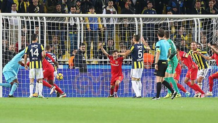 Fenerbahçe Kayseri karşısında son saniyede yıkıldı
