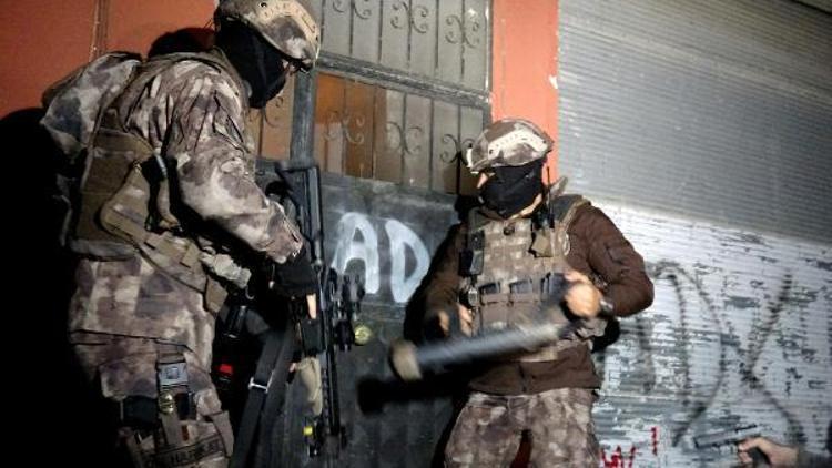 Adana merkezli 3 ilde terör operasyonu: 9 gözaltı