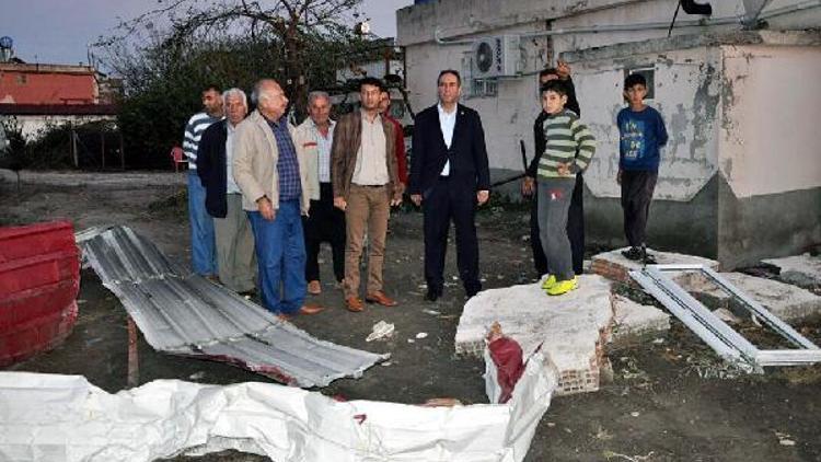 CHPli Tümer, hortumun zarar verdiği mahallede inceleme yaptı