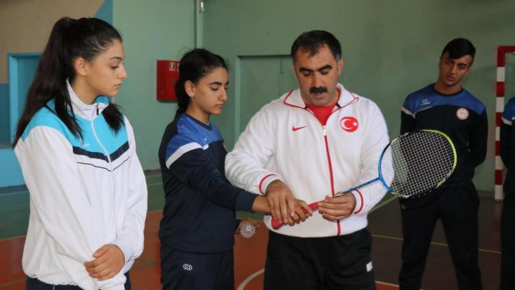 Liseliler olimpiyatları hedefliyor