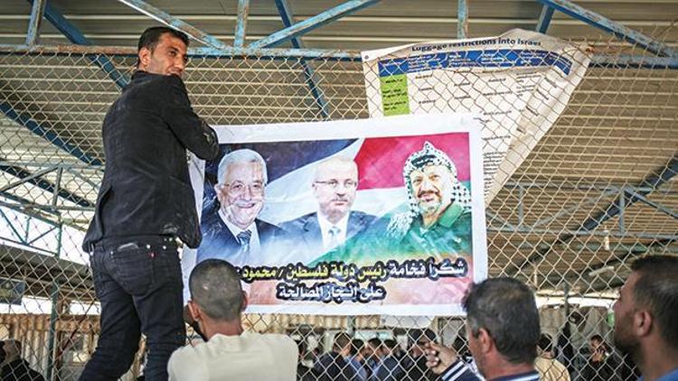 Hamas sınır kapılarını Filistin’e devretti