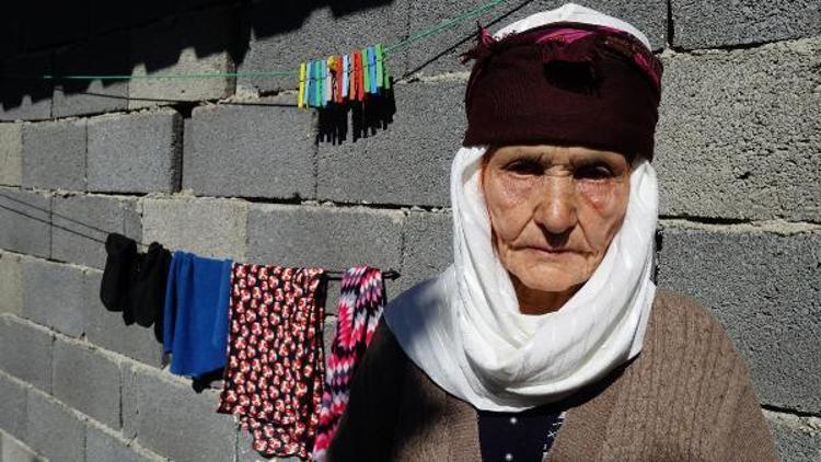 Osmaniyenin en yaşlısı, 102 yaşındaki Şerife Nine