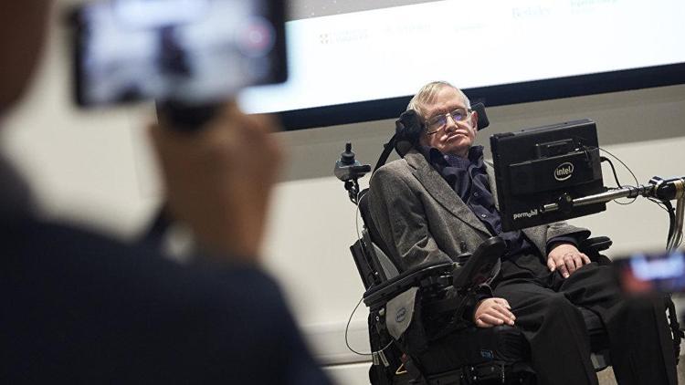 Hawking: Yapay zeka insanları ortadan kaldıracak