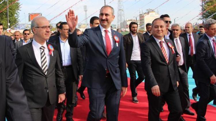 Adalet Bakanı Gül: Terörü bitireceğiz