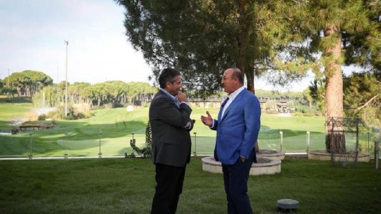 Mevlüt Çavuşoğlu, Almanya Dışişleri Bakanı Sigmar Gabriel ile Antalyada görüştü