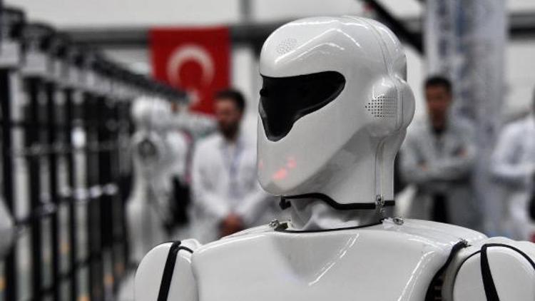Türkiyenin ilk insansı robot fabrikası Konyada açıldı
