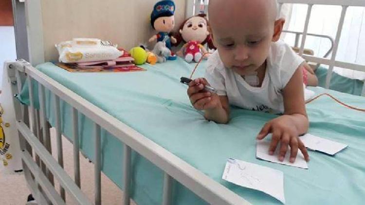 3 yaşındaki Erva, kanserden yaşamını yitirdi