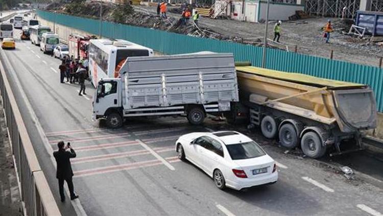 İstanbulda zincirleme trafik kazası