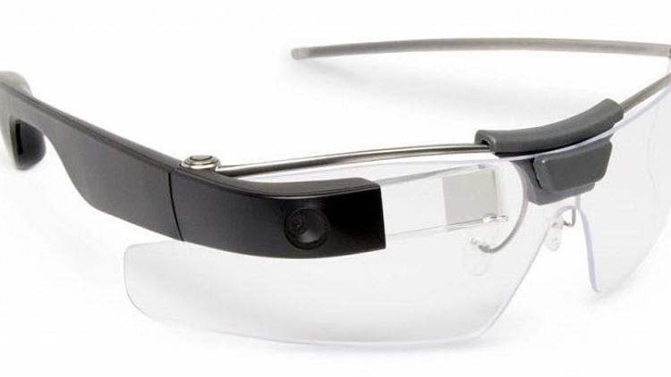 Google Glass yepyeni haliyle geri mi dönüyor