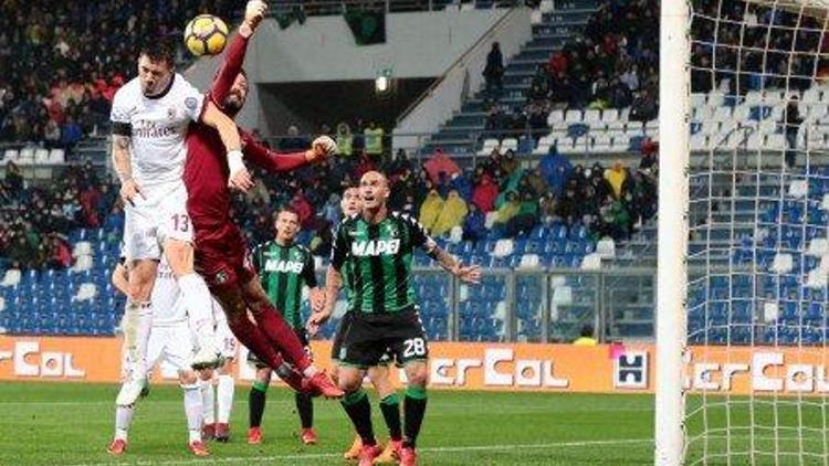Milan, Sassuolo deplasmanından zaferle döndü