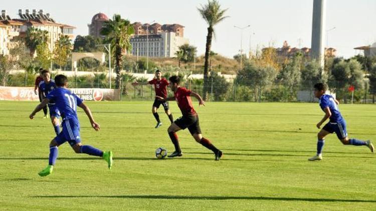 Türkiye U19 Futbol Takımı, Kazakistanı 3-0 yendi