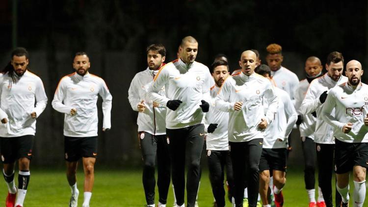 Galatasarayda Medipol Başakşehir maçı hazırlıkları başladı