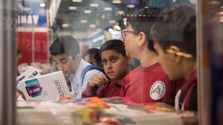 Sınav sistemi değişti 100 milyon kitap elde kaldı