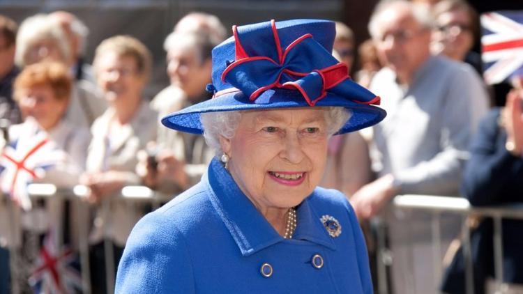 İngiltere Kraliçesi'nin günlük menüsü görenleri şaşırtıyor