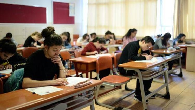 Yeni liseye giriş sisteminde öğrenciler nasıl çalışmalı... Uzmanlar: 8’inci sınıf müfredatına ağırlık verin