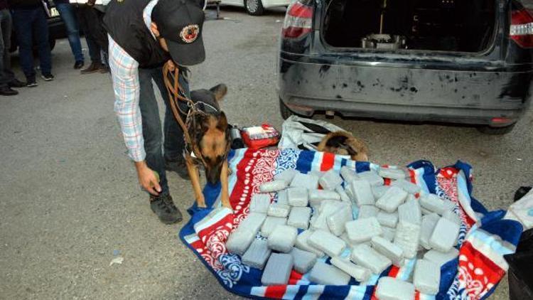 Açığa alınan polisin aracında 40 kilo eroin ele geçirildi