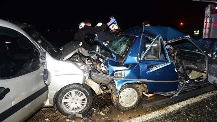 Orhangazideki kazada ağır yaralanan sürücü kurtarılamadı