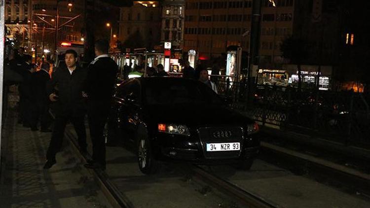 İstanbulda araç durağa girdi