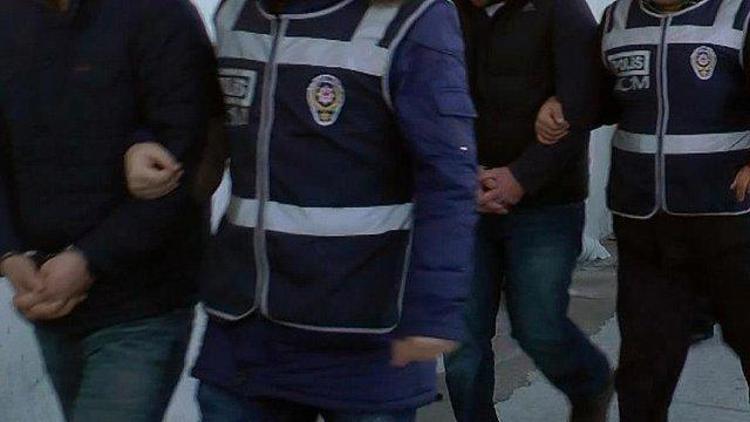 İzmir’de FETÖ operasyonu: 47 gözaltı